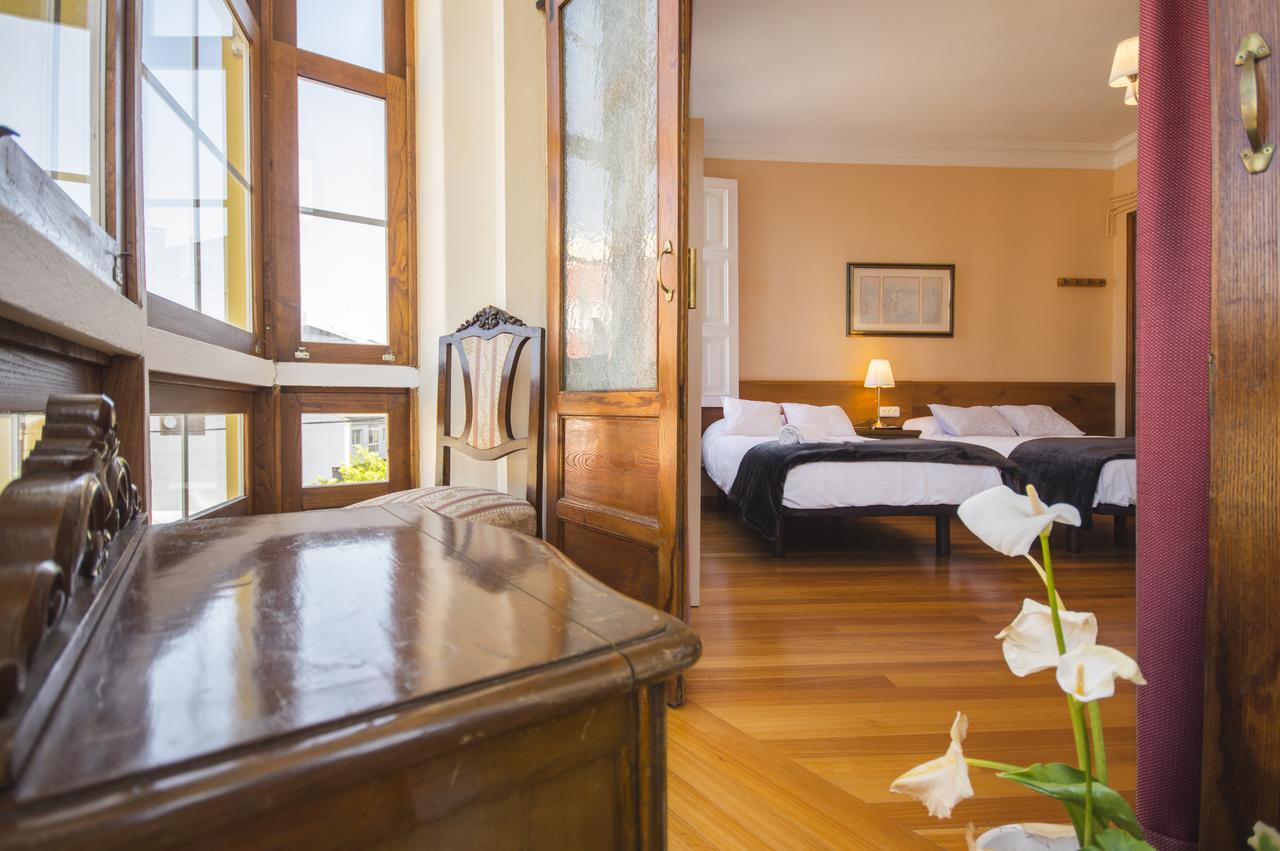 La Posada De La Casona De Sarria Εξωτερικό φωτογραφία